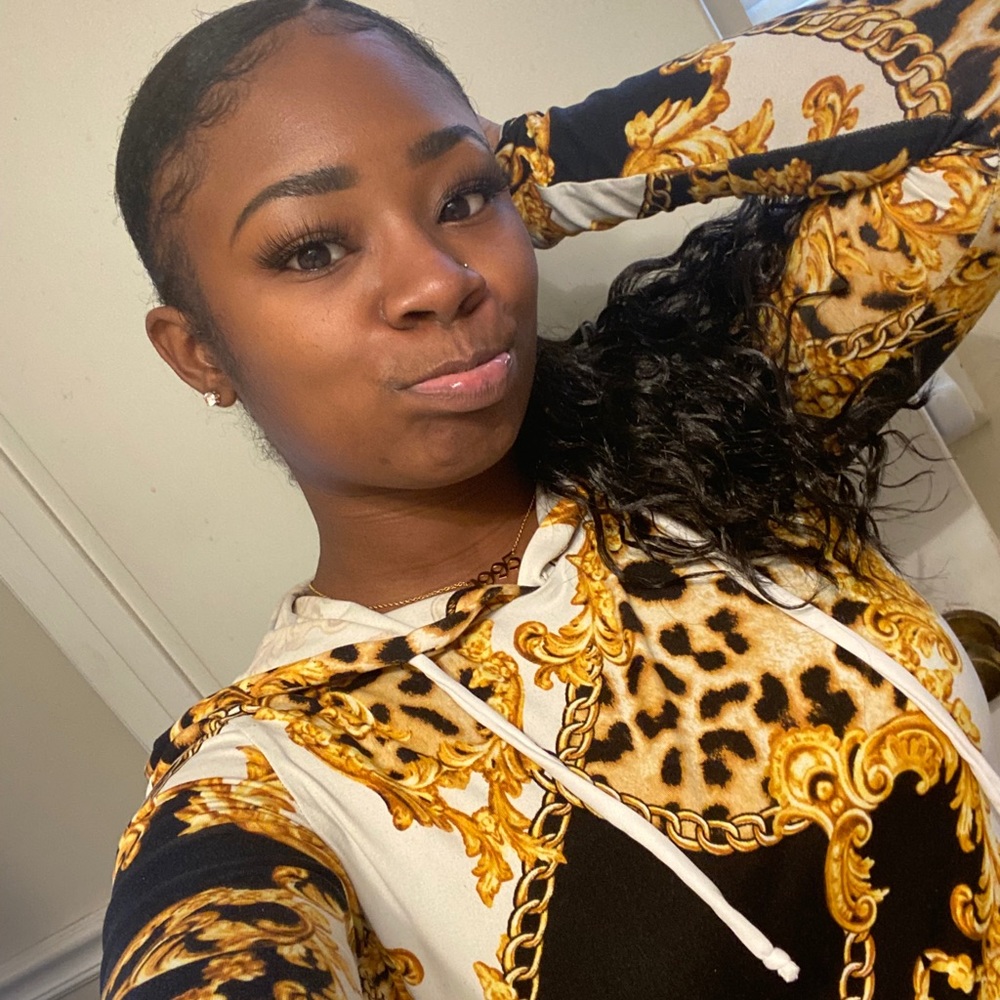 Meet your Posher, Briana